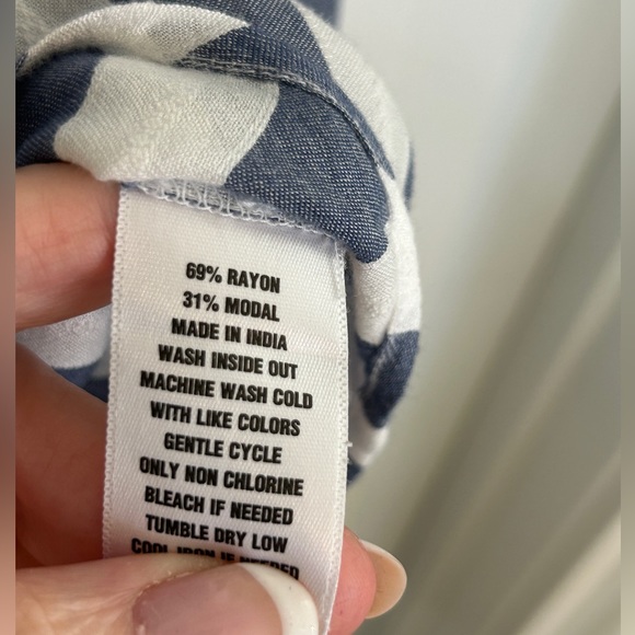 Crown & Ivy top; size XL; blue & white striped. - Picture 6 of 6